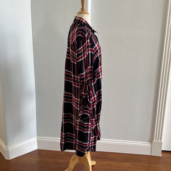 Plaid Red and Black Button Down BLL Nyc Size L - Picture 4 of 13